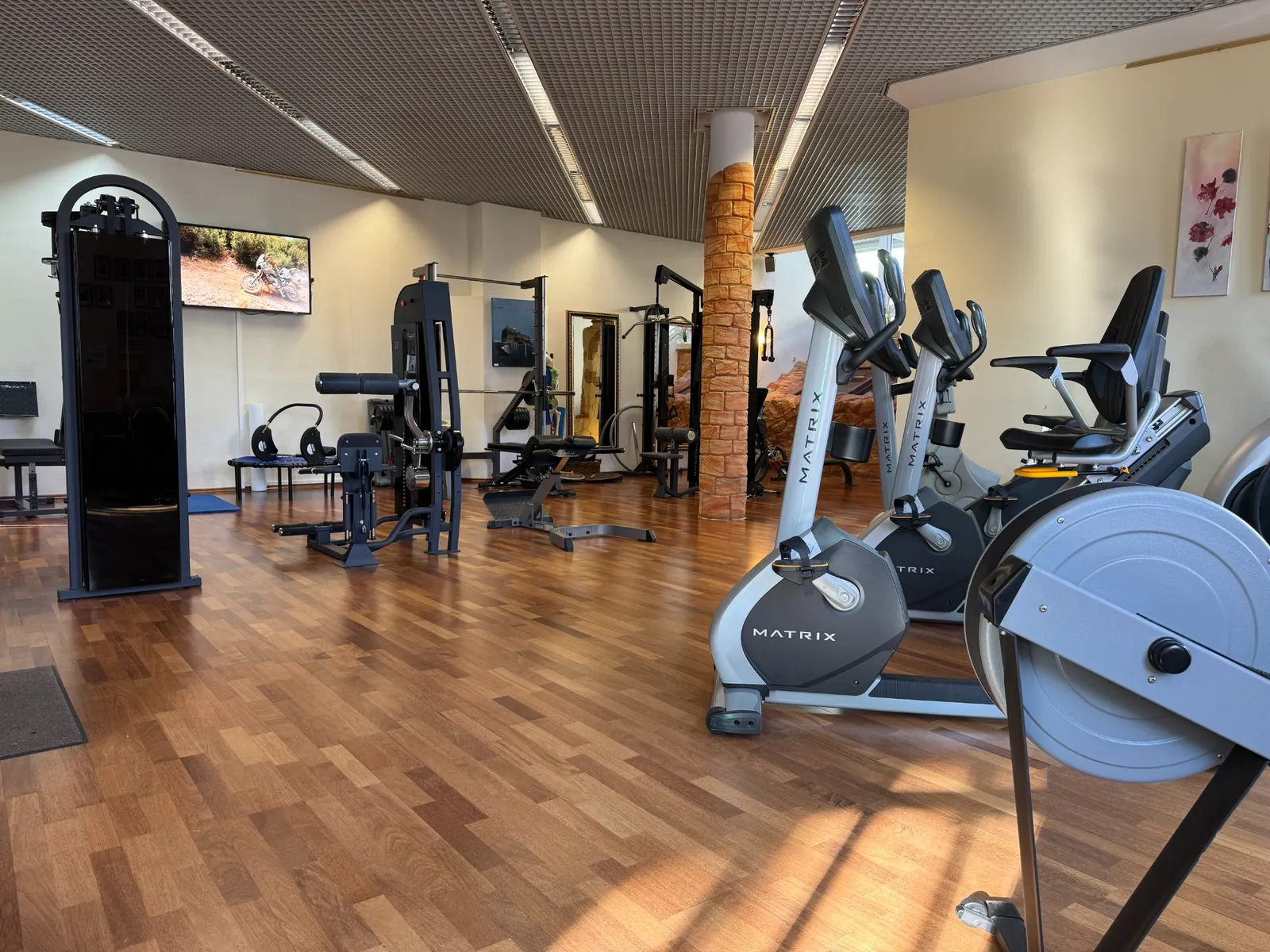 Vitasana Gesundheits- und Fitnesszentrum — träningsstudio i Köln — 3