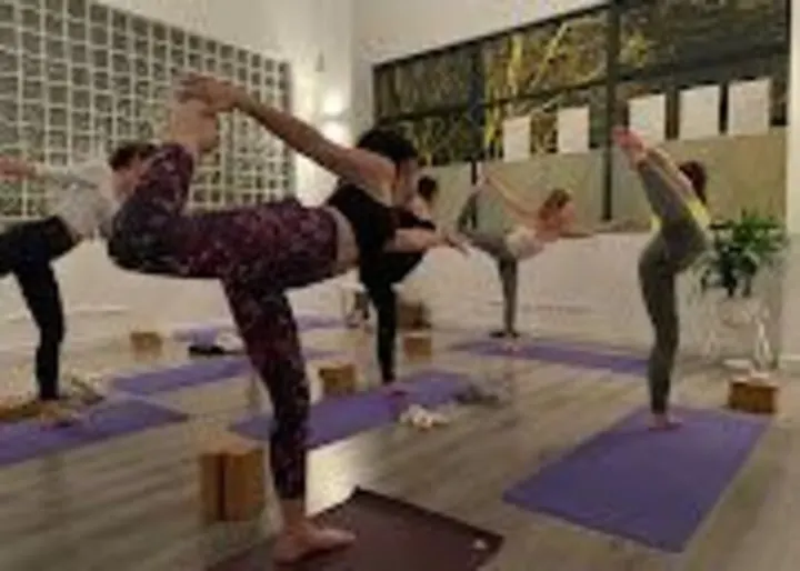 Ana Barbero centro integral Pilates y Yoga — Pilates en Fuente Nueva, San Lorenzo de El Escorial