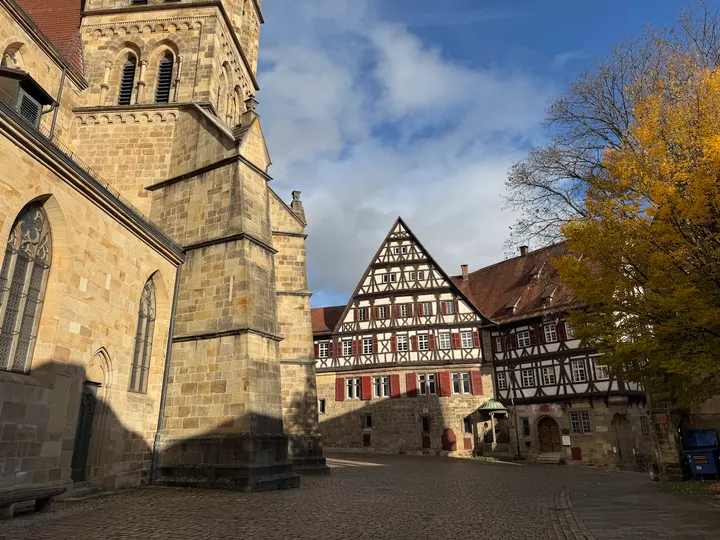PT Lounge Esslingen — PT-Studio in Innenstadt, Esslingen am Neckar