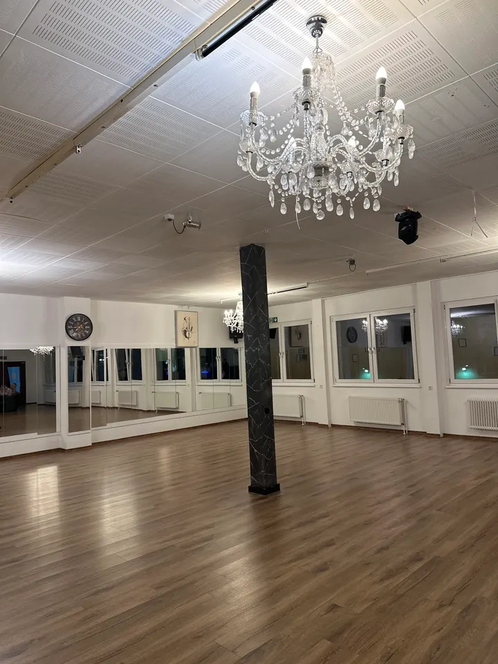 Karims Tanzschule — tanz-studio in Michelstadt — 3