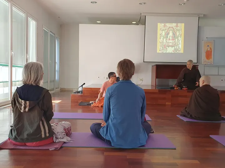 Meditar Lisboa — Meditação em Santo António, Lisboa