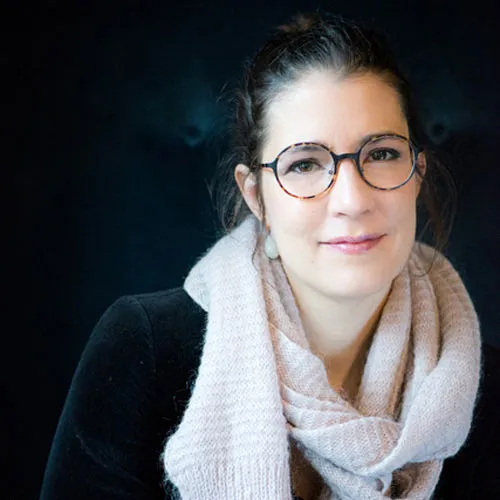 SUSANNE MINKE YOGA IN KASSEL – Vinyasa Flow, Yoga Paarseminar, Yoga Therapie — yoga-studio i Kassel — 3