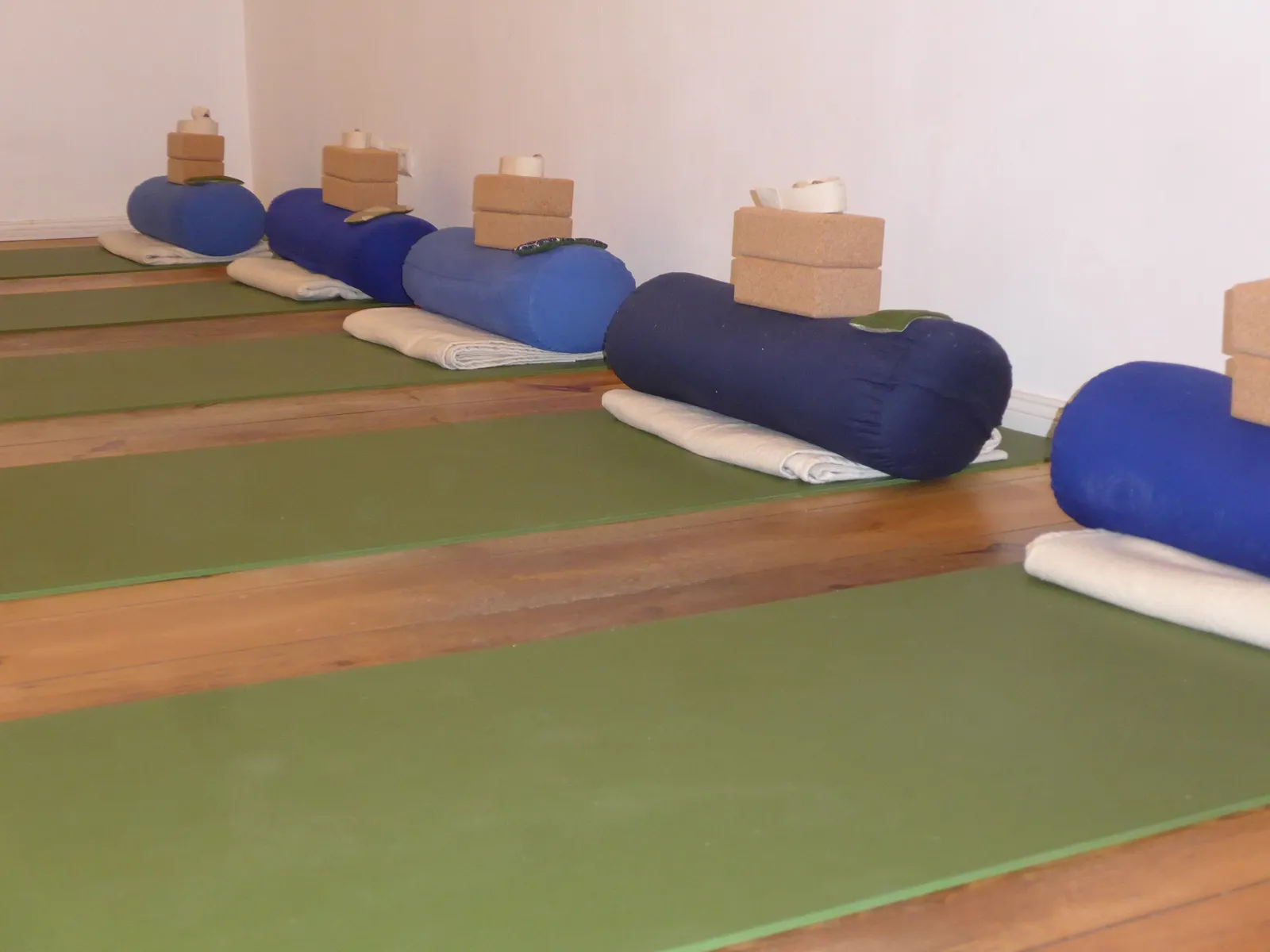 Hatha Yoga and Journaling @Bija Yoga Berlin — yoga-studio i Berlin — 5