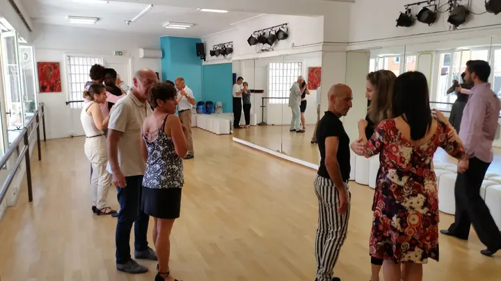 Arty Studio — Danse à Quartier Jean-Médecin, Nice