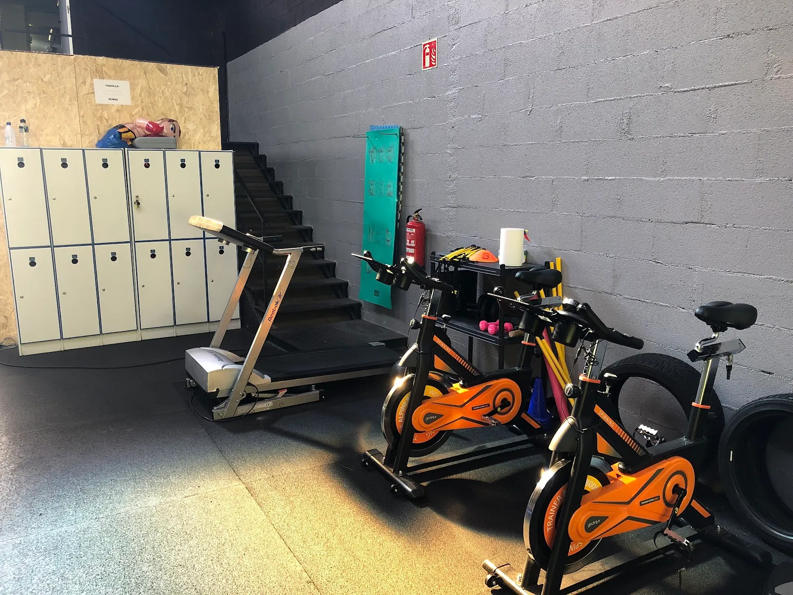 Escuela de Boxeo Iván Salcines — artes marciales-studio en Santander — 3