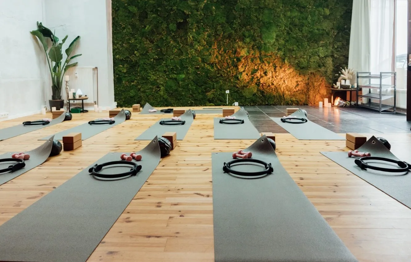 Yoga Liebe 2.0 (Yoga und Pilates) — yoga-studio i Köln — 3