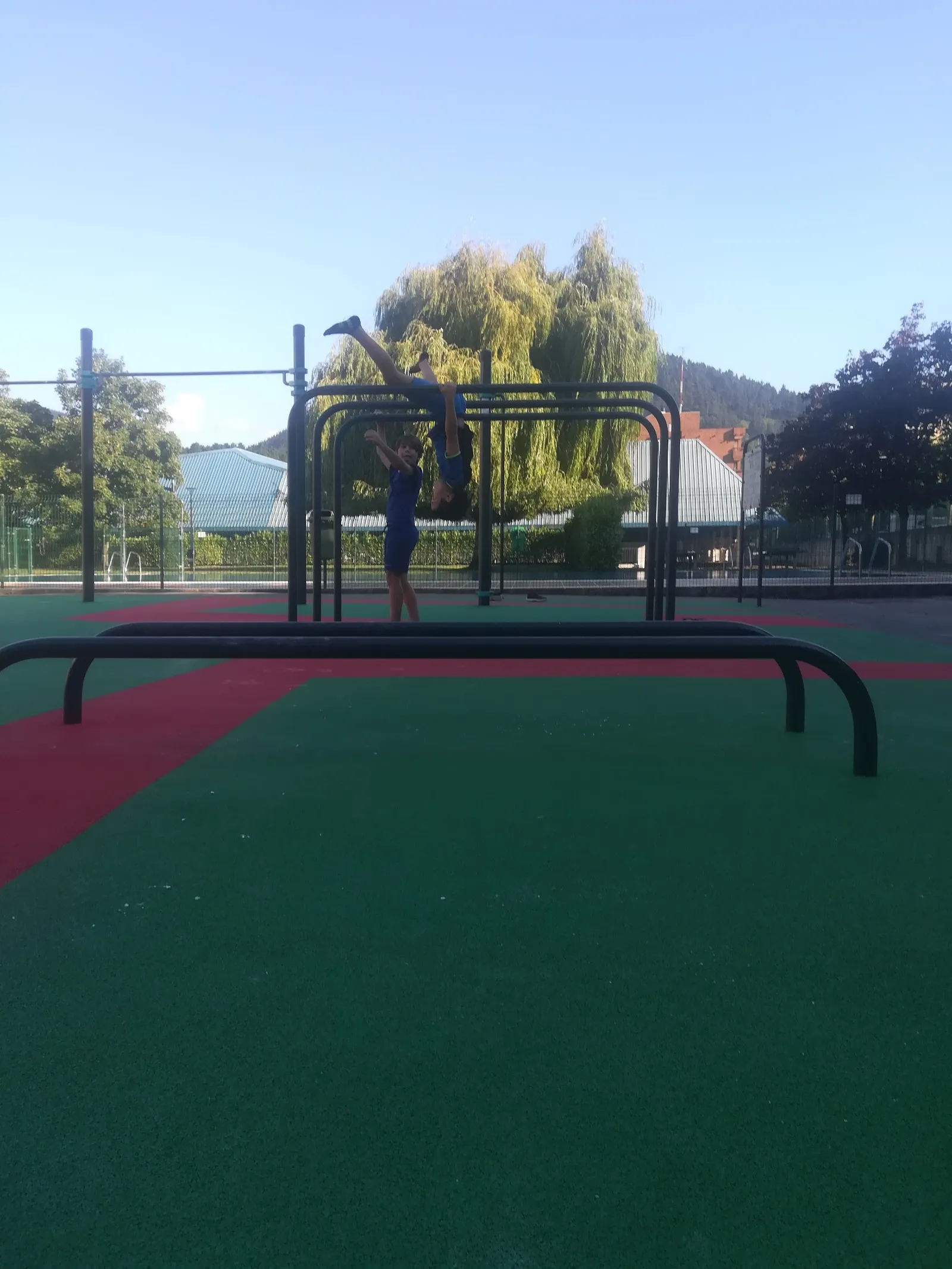 Parque de Calistenia y Street workout — estudio de fitness-studio en Arrigorriaga — 2