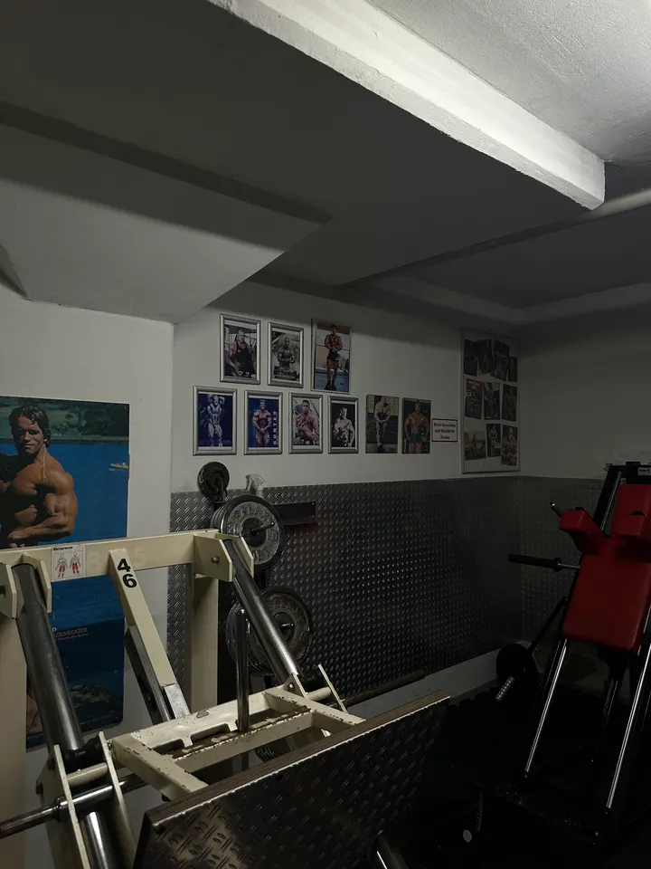 East-Side-Gym — Fitnessstudio in Ostheim, Stuttgart