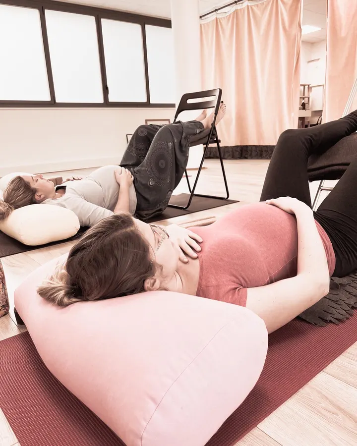 Yoga prénatal Dijon — yoga-studio à Dijon — 5