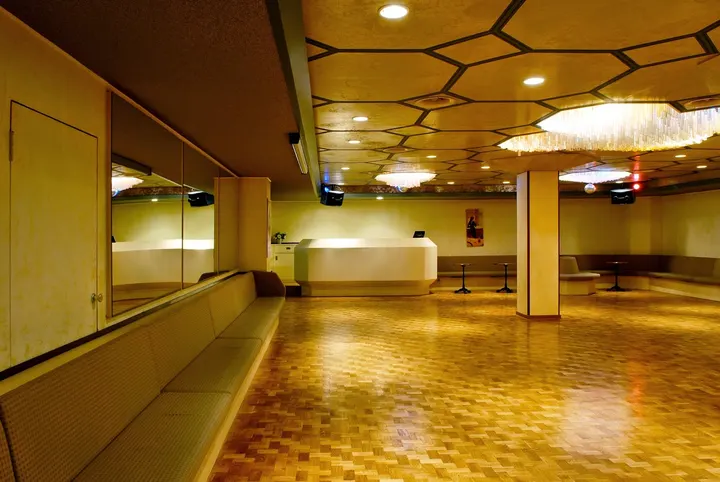 Nuzinger Heidelberg — tanz-studio in Heidelberg — 4