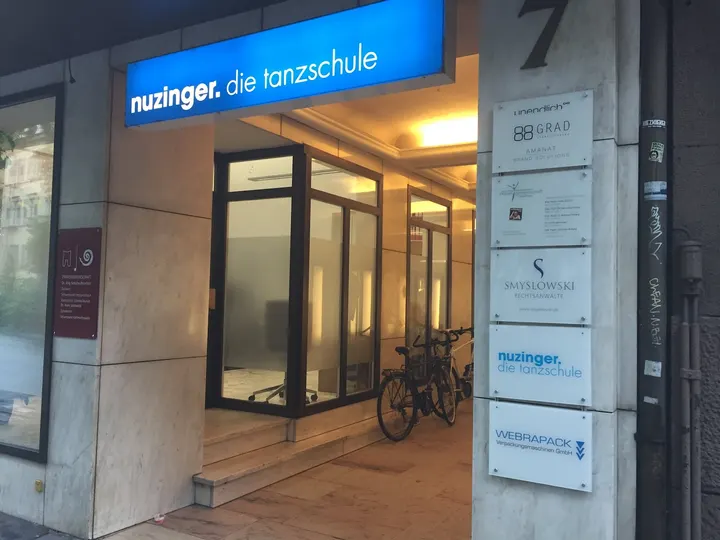 Nuzinger Heidelberg — Tanz in Altstadt, Heidelberg