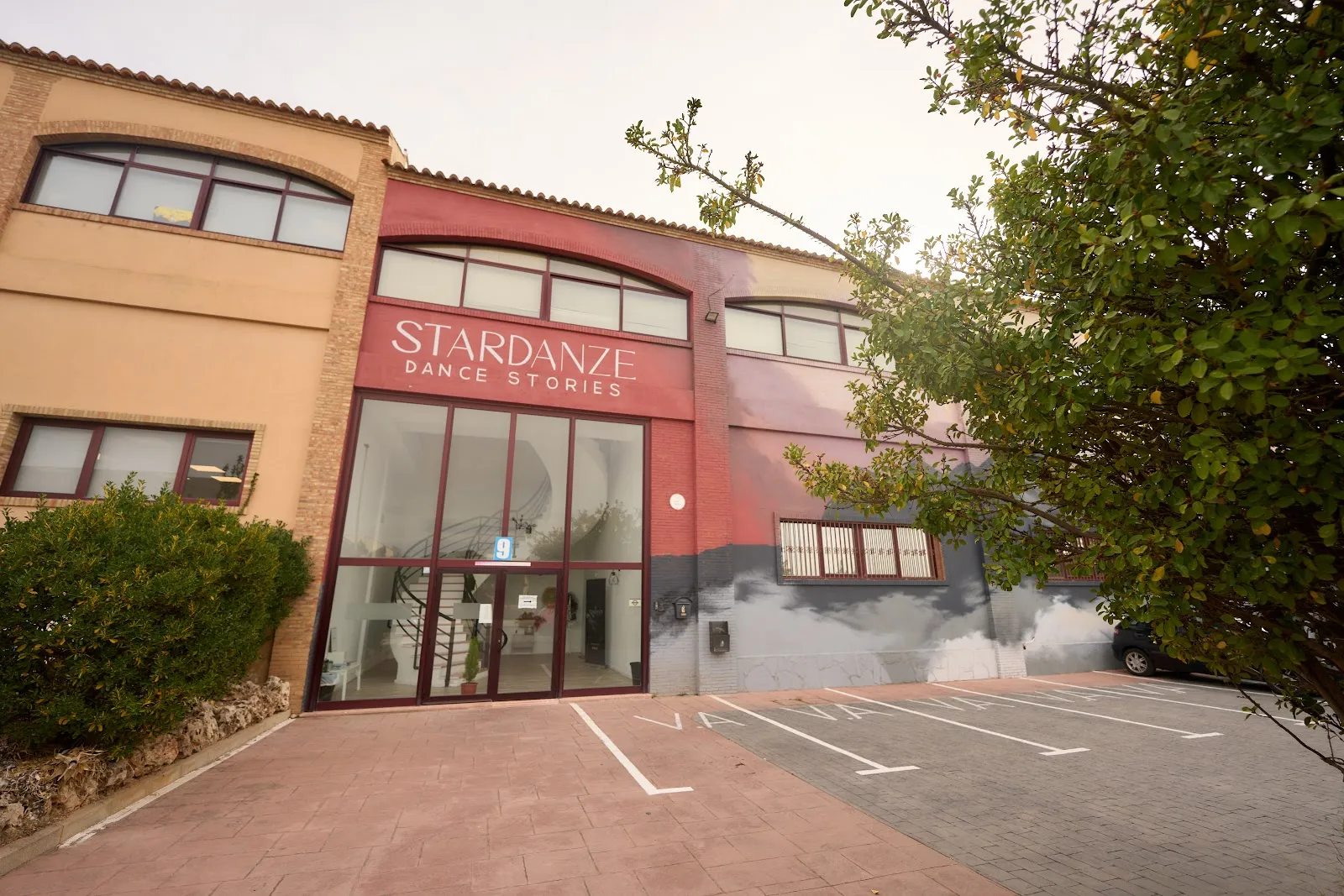 Stardanze — baile-studio en San Antonio de Benagéber — 2