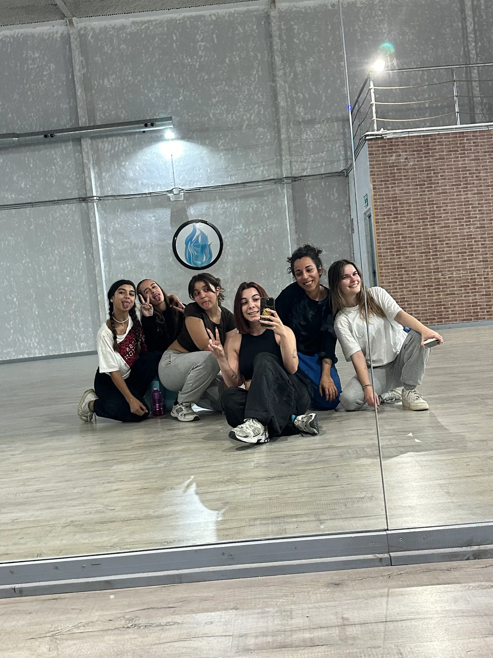 PAOLA YENAY ESCUELA DE BAILE — baile-studio en Elche/Elx — 2