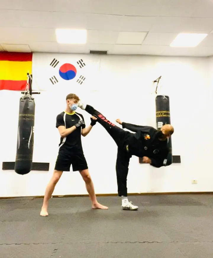 Club Cho — artes marciales-studio en A Coruña — 3