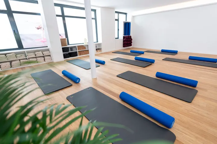 (q)ee 2 Rue Jobbé Duval — Yoga à Paris 15e Arrondissement, Paris