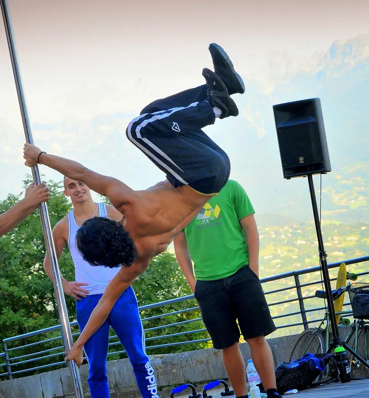 POLE DANCE ADDICT — salle de fitness-studio à Meylan — 3