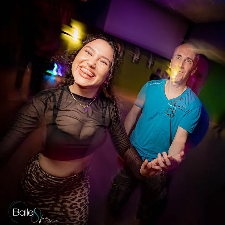 Bailasi Salsa bachata — danse-studio à Chantepie, Rennes — 3