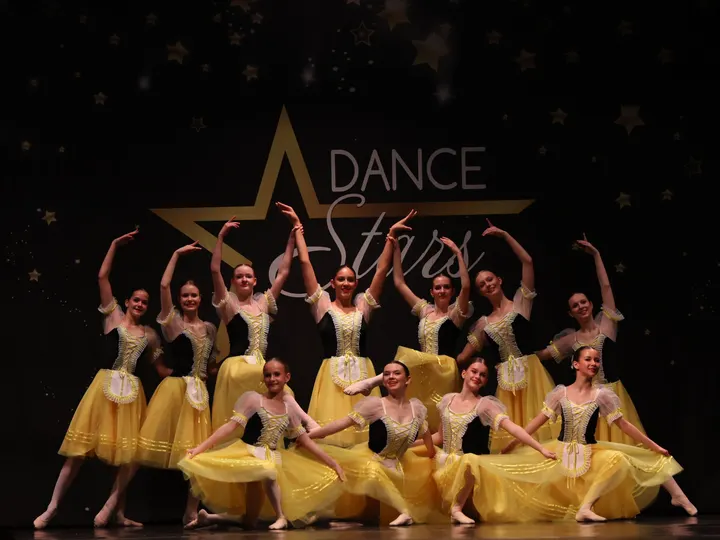 Dancehouse74 — Dance in Weilimdorf, Stuttgart
