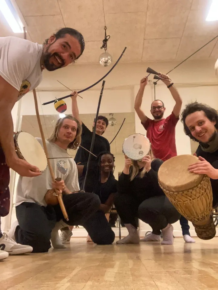 🌊🤸🏼‍♀️Capoeira Flow, Mobility and Basic Moves Hygge Training 🦓🤸🏻‍♂️ — kampsport-studio i København — 3