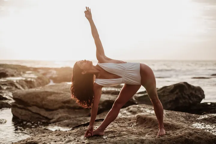 Biki Yoga — Yoga à Quartier des Batignolles, Paris