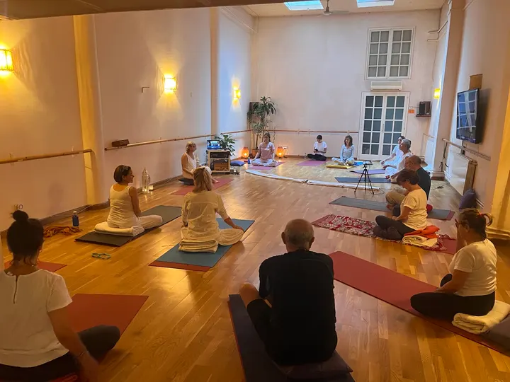 Happy Yoga Laforja — Yoga en Sarrià - Sant Gervasi, Barcelona