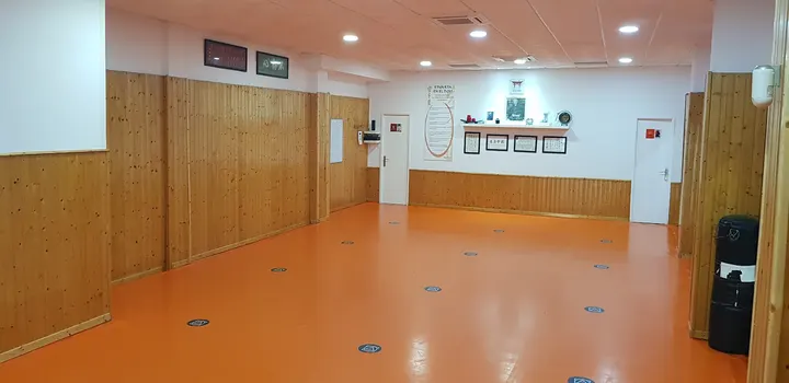 Club Karate Zanshin — artes marciales-studio en Cerro del Águila, Sevilla — 2