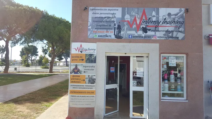 Intensytraining entrenamiento personal — Entrenamiento personal en La Milagrosa, Jerez de la Frontera