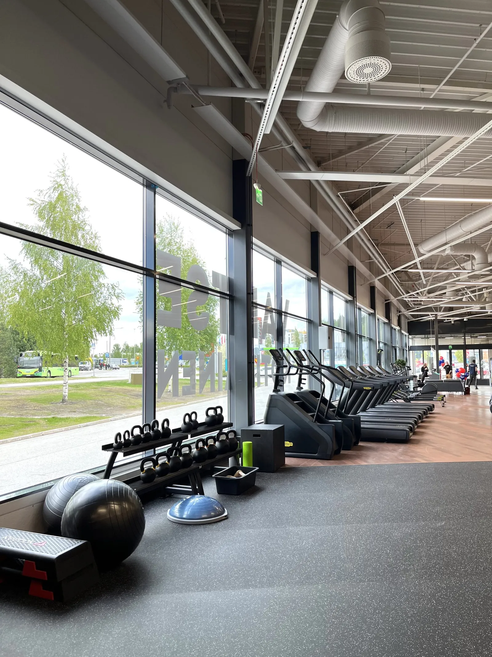 GOGO Express Palokka — voimaharjoittelu-studio i Jyväskylä — bild 2