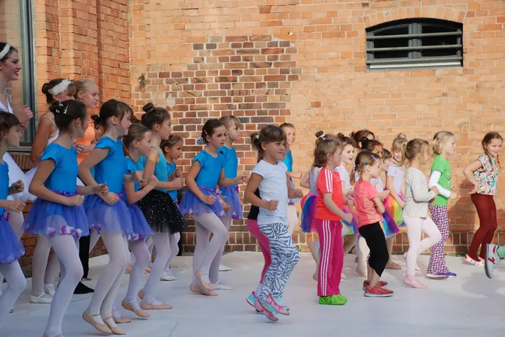 Ballett- & Tanzschule Sylvia Hadrich — tanz-studio in Niederschönhausen, Berlin — 3