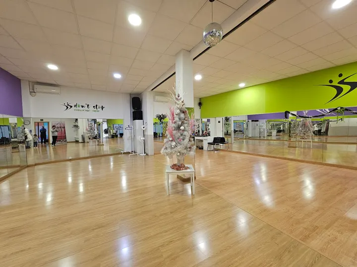 DON'T STOP escuela de baile — baile-studio en Ourense — 3