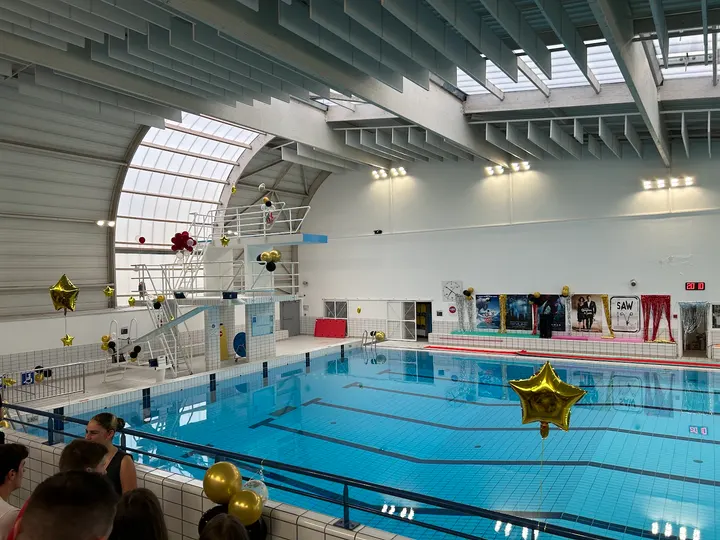 Piscine des Louvrais Pontoise — studio aux Louvrais, Pontoise — 2