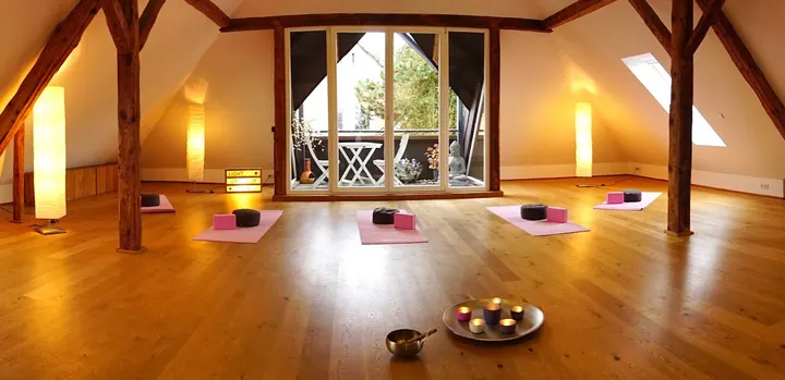 Lieblingszeit Entspannungstraining — yoga-studio in Bielefeld — 3