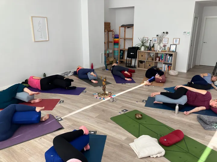 Reka Yoga Centro Integral — Yoga en Tres Cantos