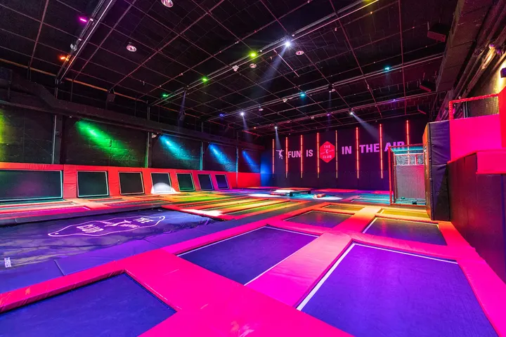 The Indoor Jumping Club | Barcelona — gimnasia-studio en Sant Martí, Barcelona — 2