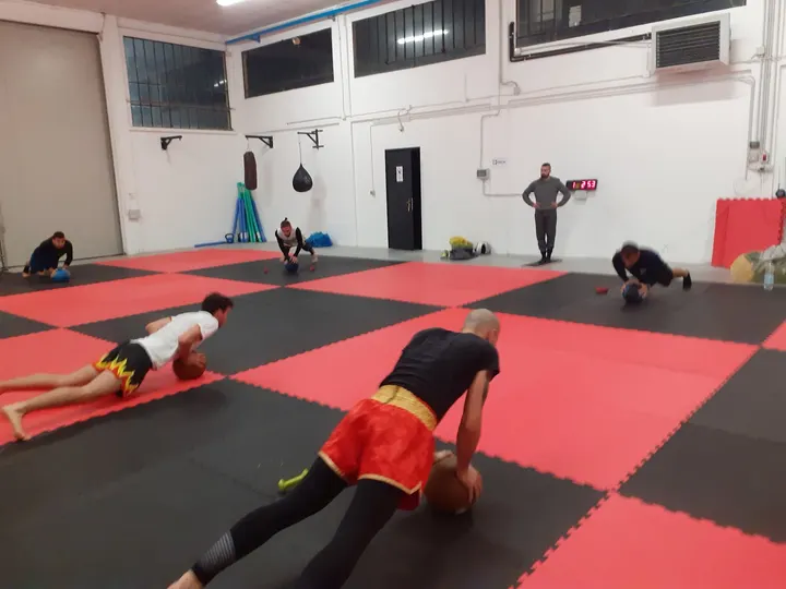 Crossfit White Thunder — crossfit-studio a Golese, Parma — 2