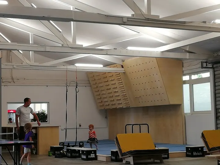 BlocBuster Kletterhalle Bielefeld — bouldern-studio in Mitte, Bielefeld — 2