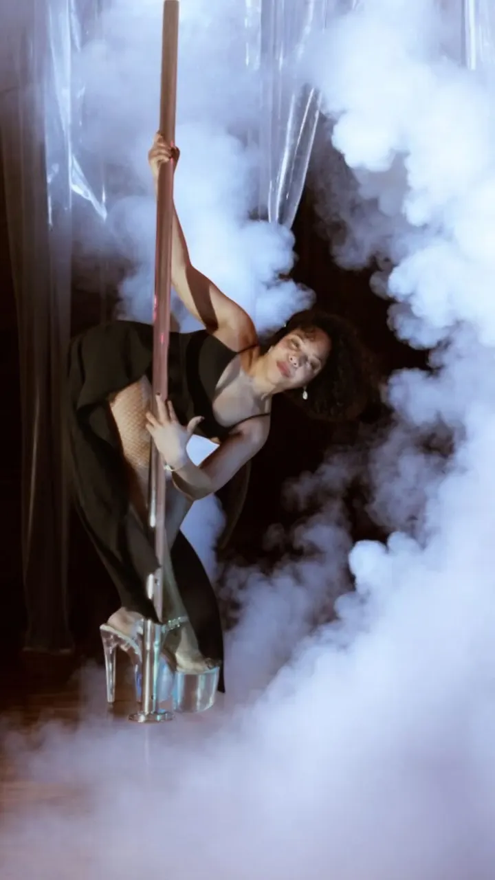 The Flow Room by Hillary. — pole fitness-studio i Ljungafors, Svenljunga — 3
