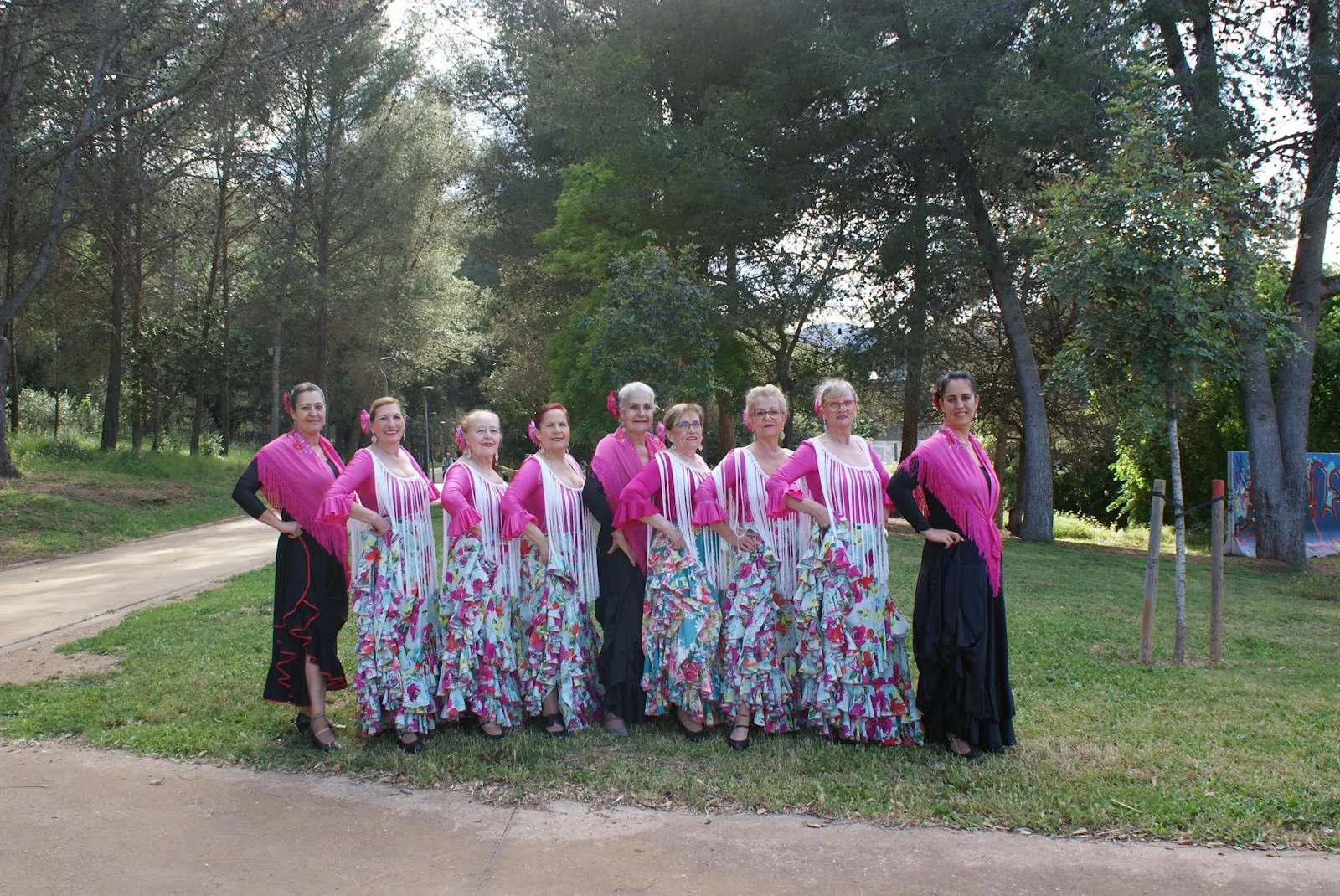Nuzha Danza Oriental & Centre La Rosa Dels Vents — baile-studio en Gavà — 3