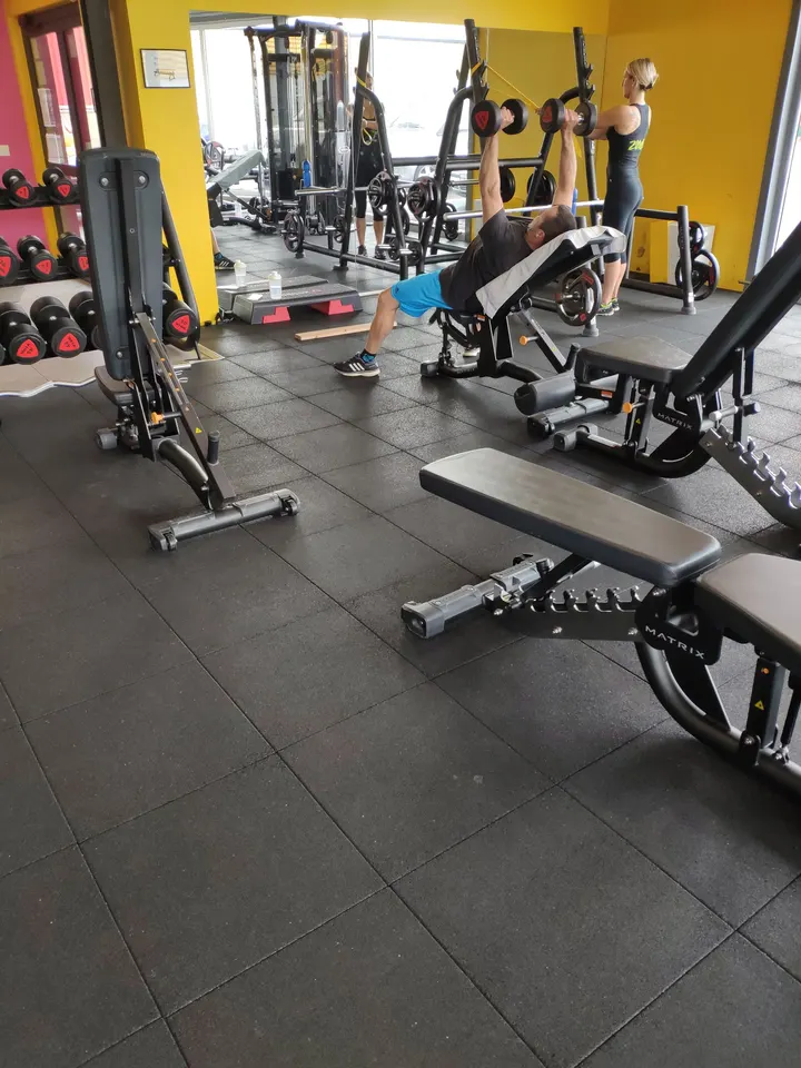 ProFit Cessy — salle de fitness-studio à Cessy — 3