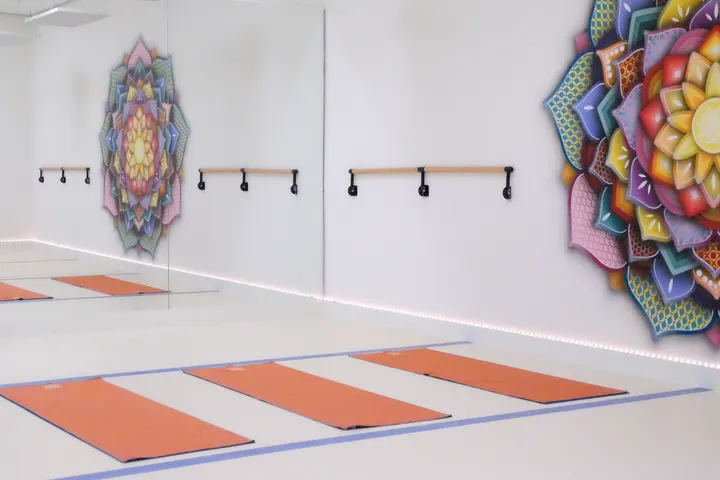 Hot Yoga The Hague, Amare — Hot yoga in Centrum, Den Haag