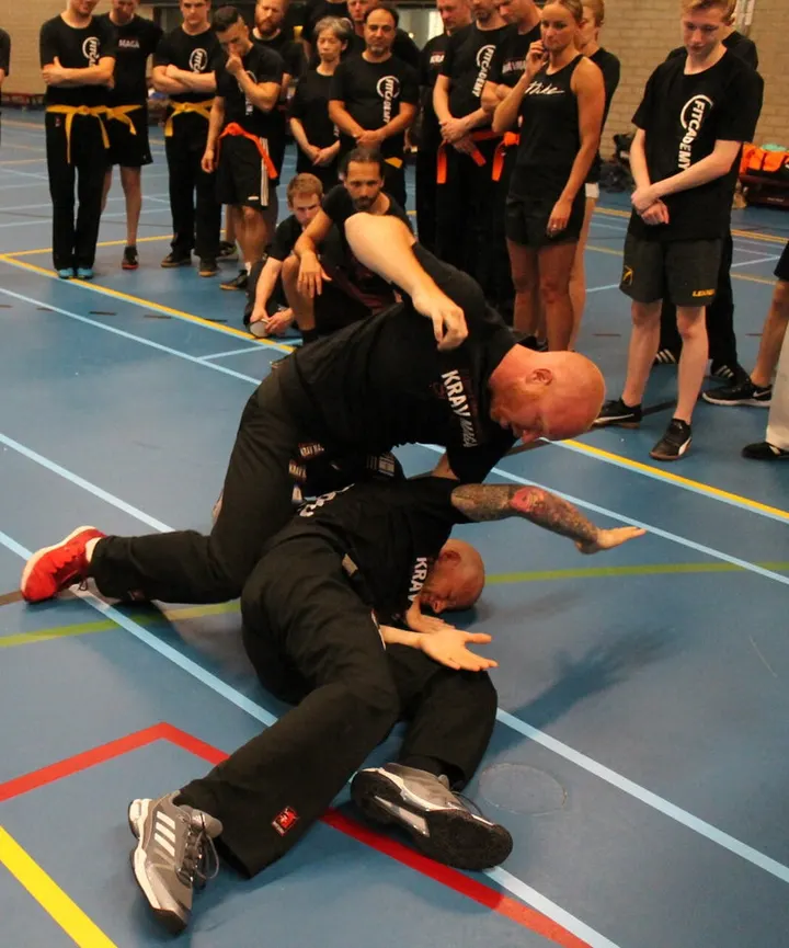 Fitcademy — Vechtsport in Leijsenakkers, Oosterhout