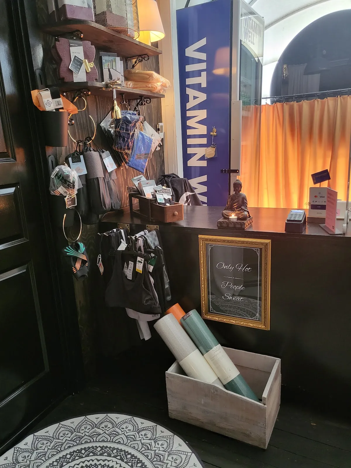 Hot Yoga Nyköping AB — hot yoga-studio i Hållet, Nyköping — bild 3
