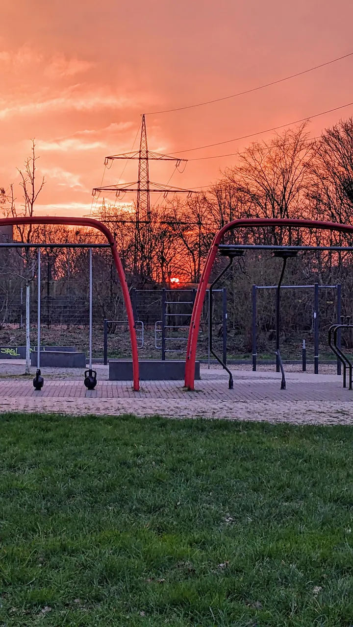 GreenGym591 - Calisthenics-Park — fitnessstudio in Düsseldorf — 4