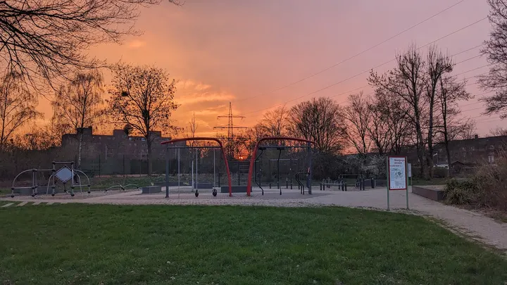 GreenGym591 - Calisthenics-Park — fitnessstudio in Düsseldorf — 5