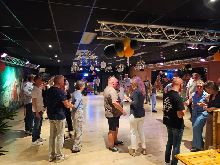 Dansschool "El Centro de la Salsa" — Dans in Hengelo