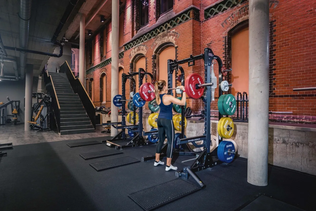 PRIME TIME fitness - Hamburg Hafencity — träningsstudio i Hamburg — 2