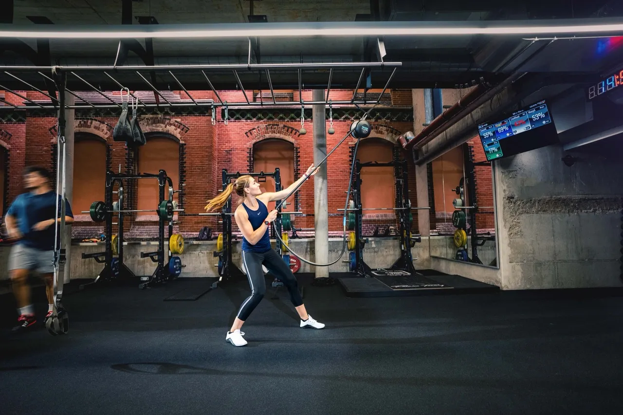 PRIME TIME fitness - Hamburg Hafencity — träningsstudio i Hamburg — 3