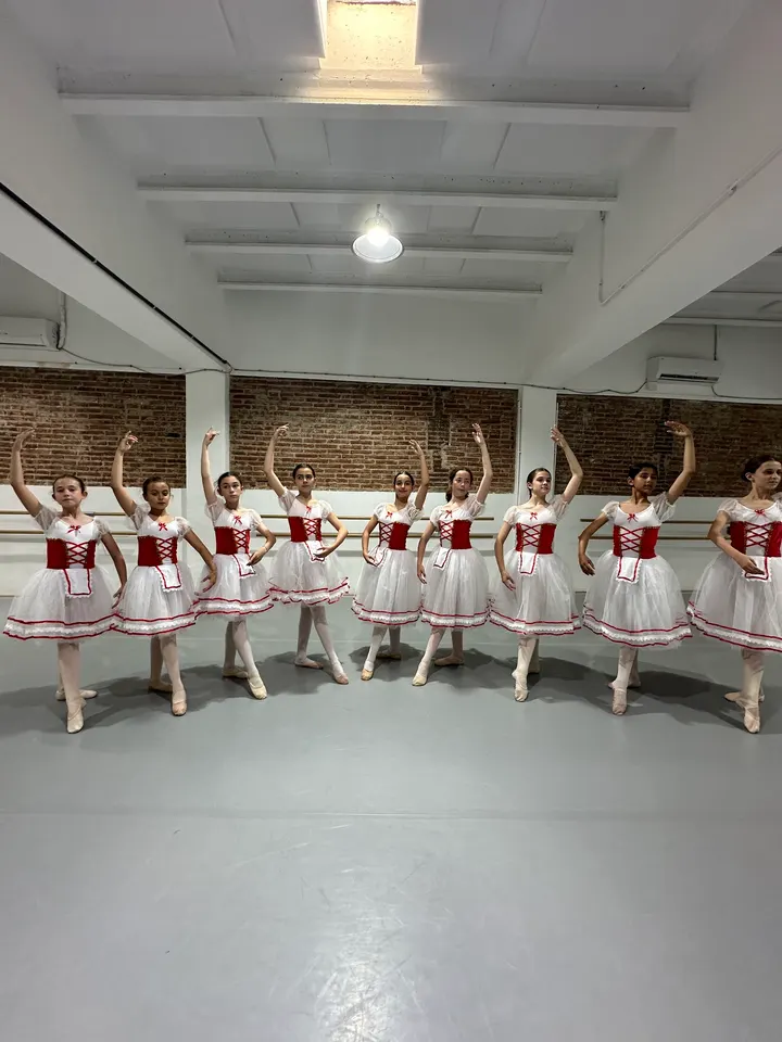 Poblenou Dance School — baile-studio en Sant Martí, Barcelona — 2