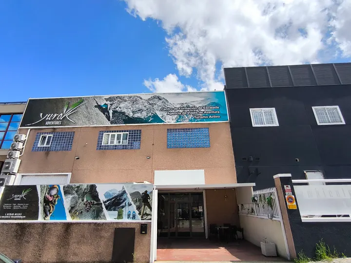 Yurok Actividades y Rocódromo en Madrid — escalada-studio en Alcorcón — 3