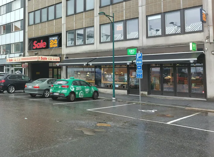 Royal Wellness & Fitness — Fitnessstudio – Linna, Pori